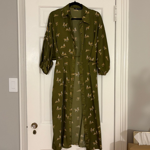 Zara Dresses & Skirts - Zara Green Animal Print Midi Dress